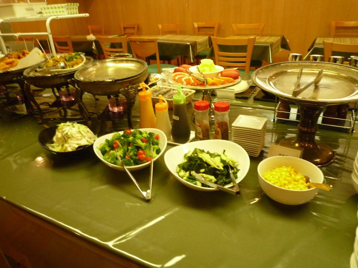 Hotel Crown Hills Koriyama Екстериор снимка