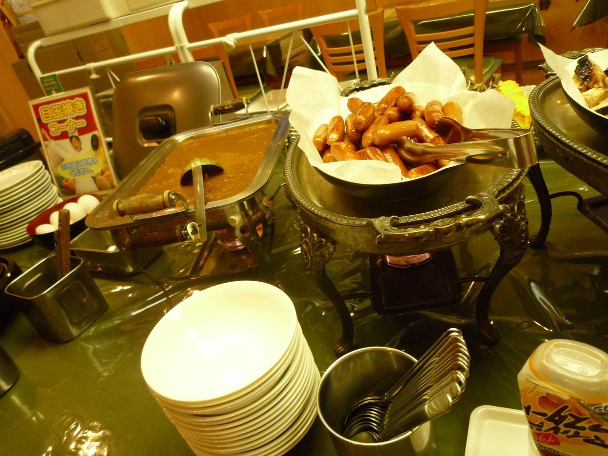 Hotel Crown Hills Koriyama Екстериор снимка