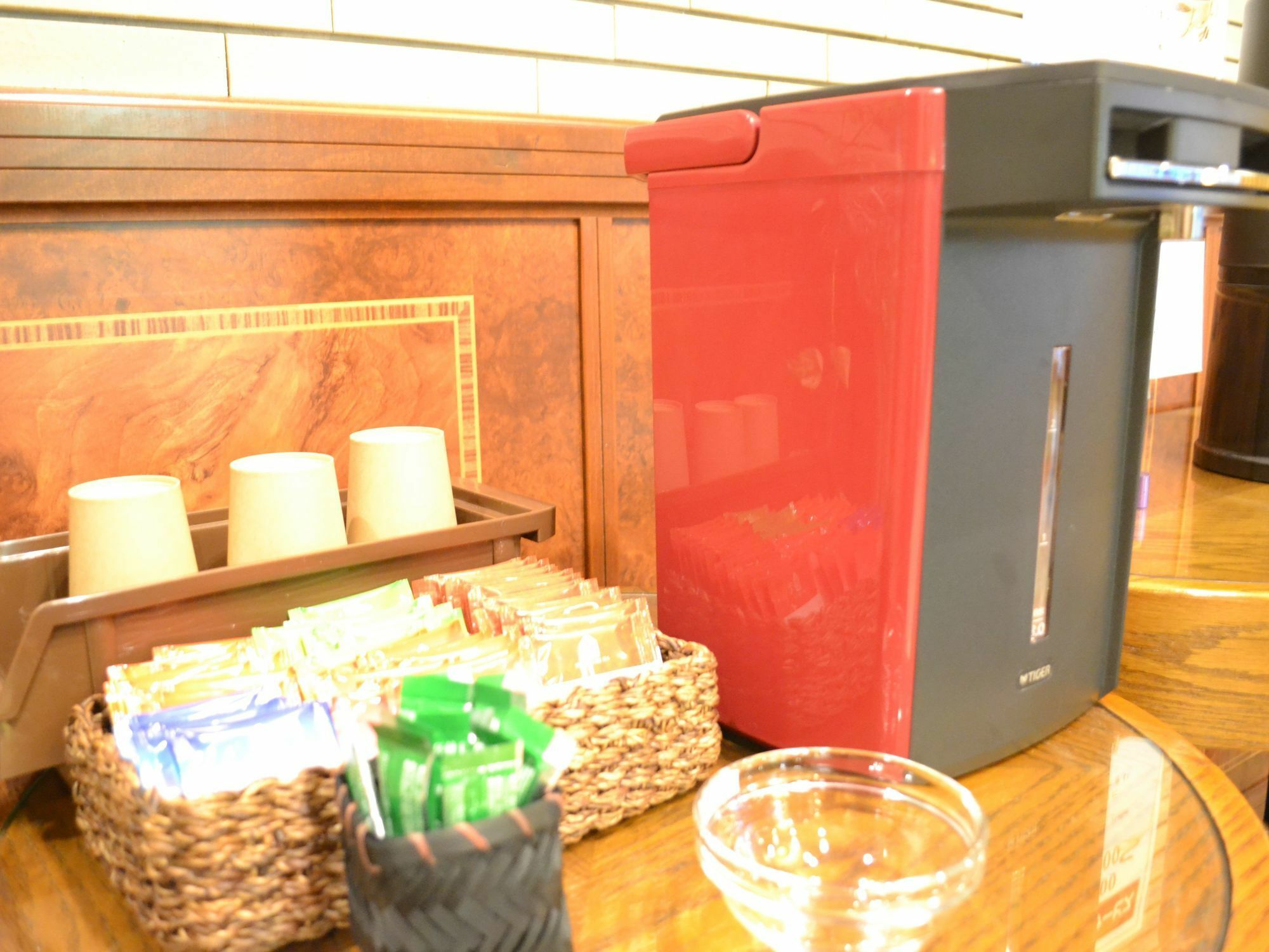 Hotel Crown Hills Koriyama Екстериор снимка